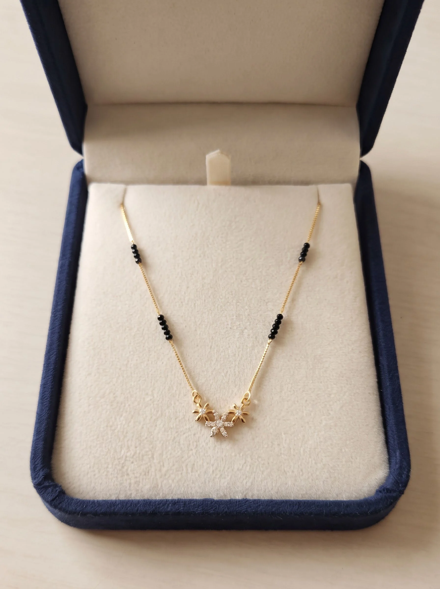 Triple Flower Black Bead Necklace - Image 4