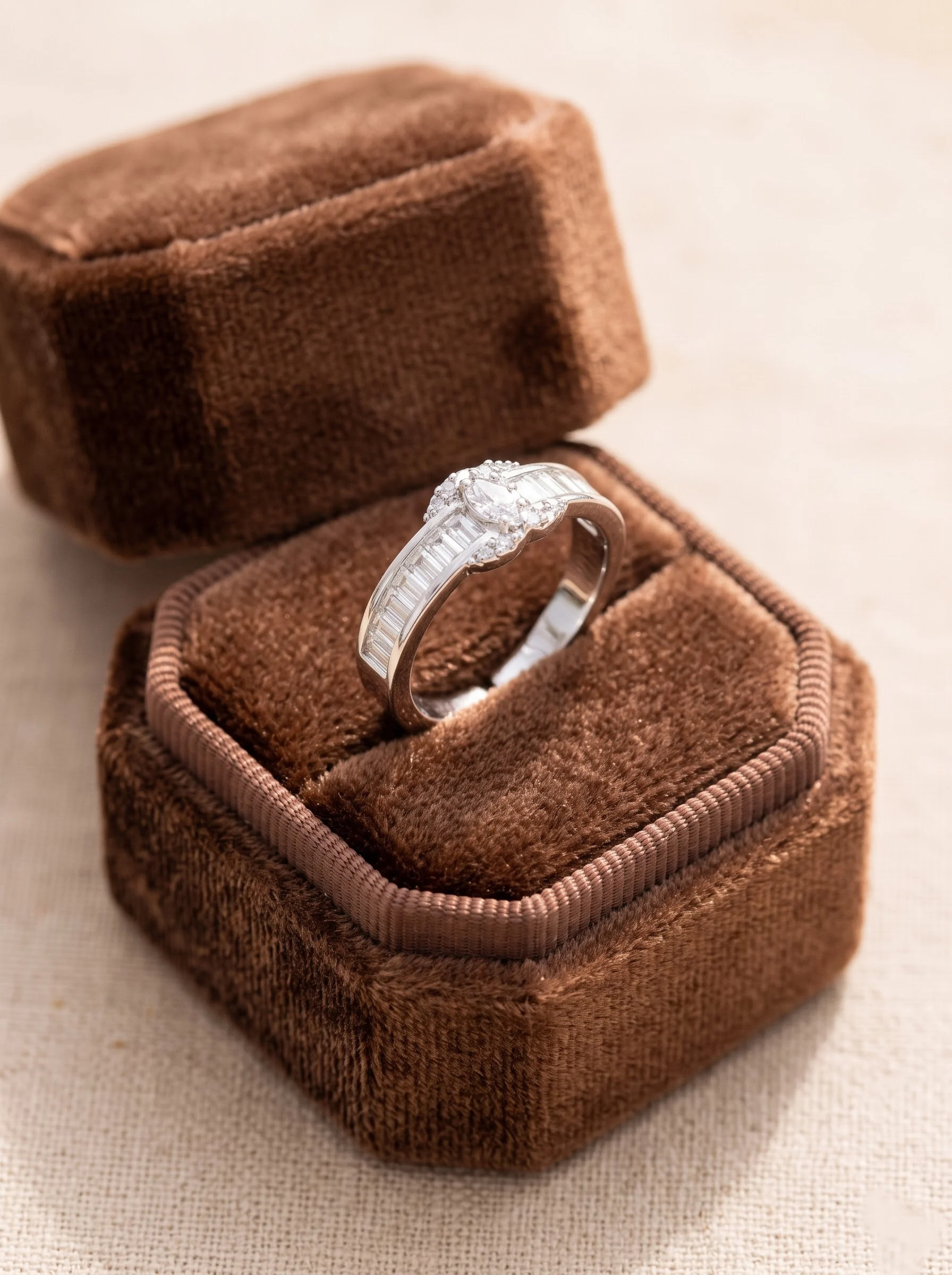 Silver Baguette Stone Ring - Image 4