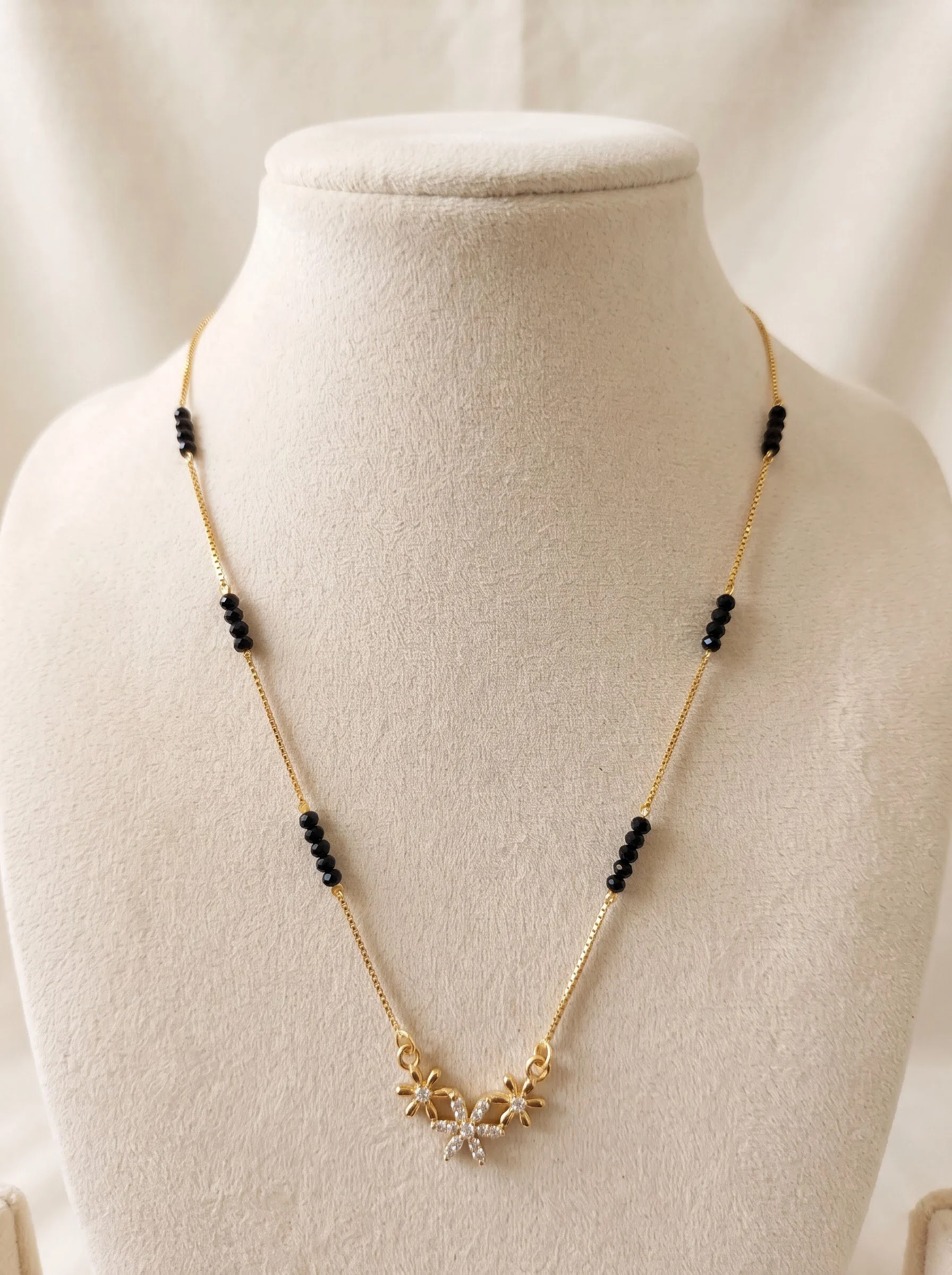 Triple Flower Black Bead Necklace - Image 3