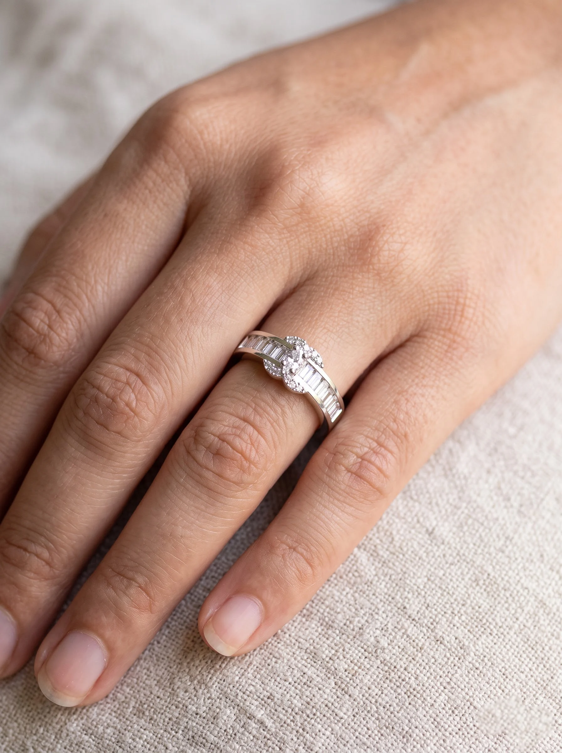 Silver Baguette Stone Ring - Image 5