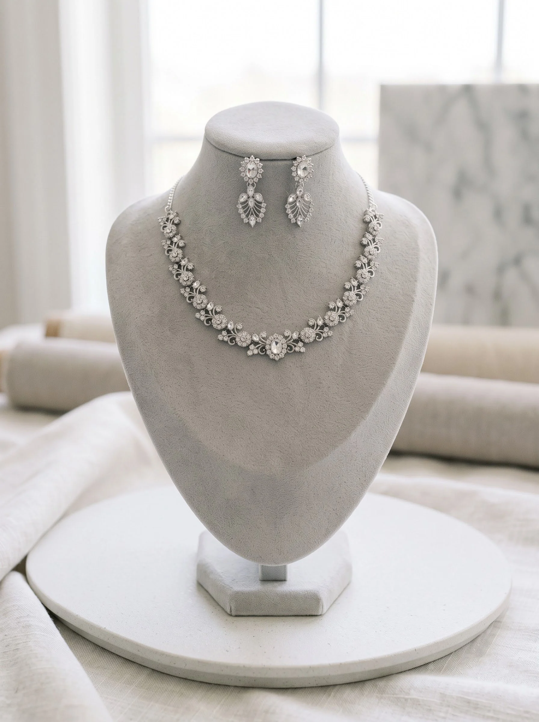 White Stone Antique Silver Necklace - Image 5