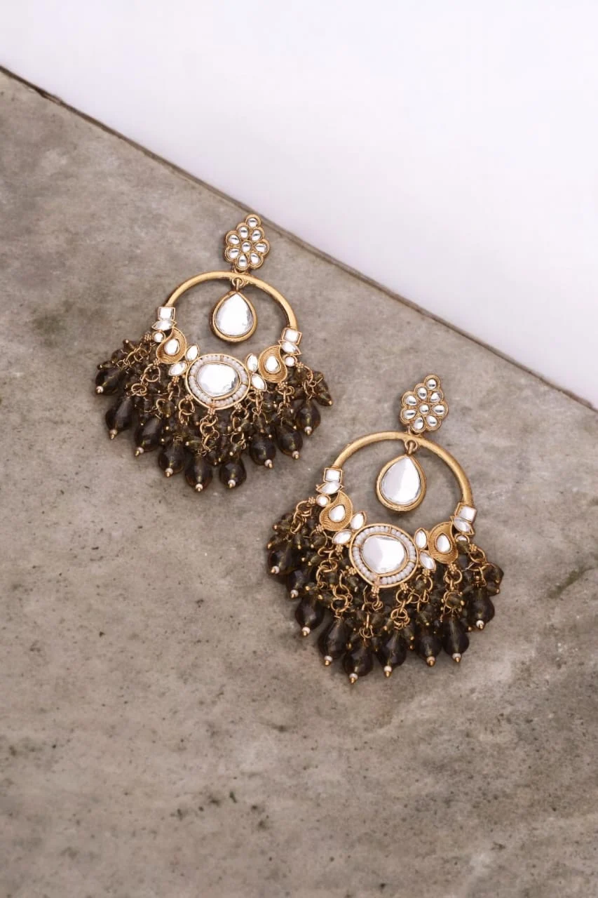 Olive Green Pearl Kundan Earrings - Image 4