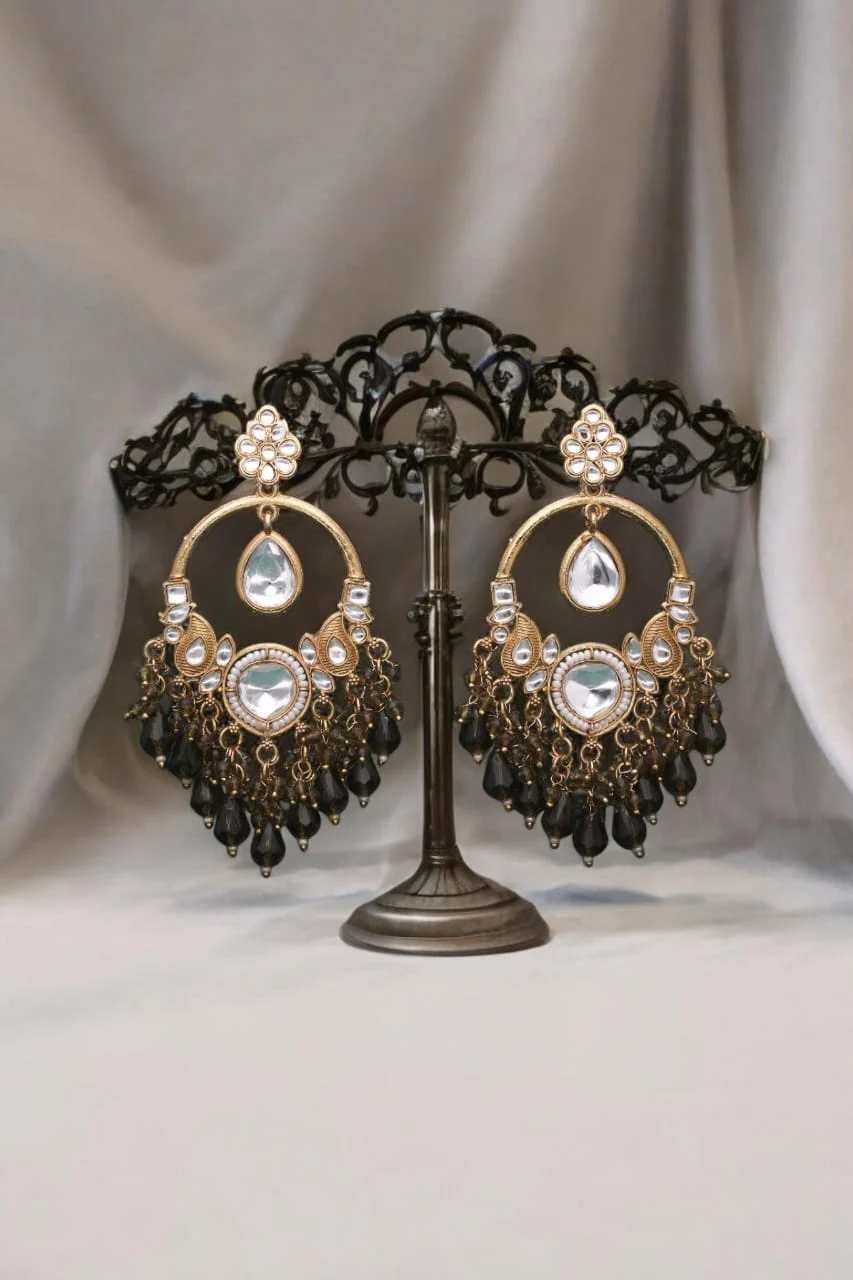 Olive Green Pearl Kundan Earrings - Image 6