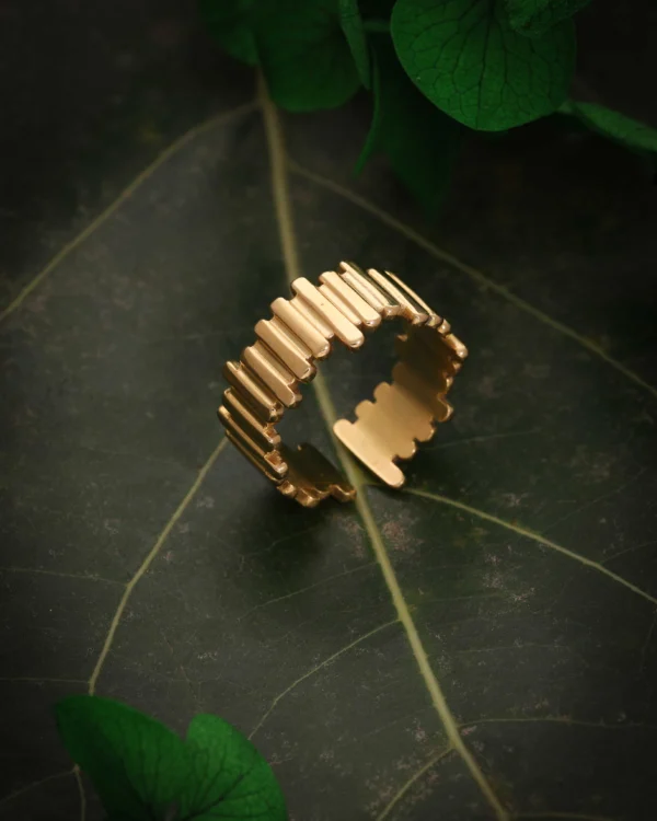 Gold Vertical Bar Band Ring
