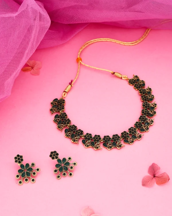 Green Bead Necklace Set