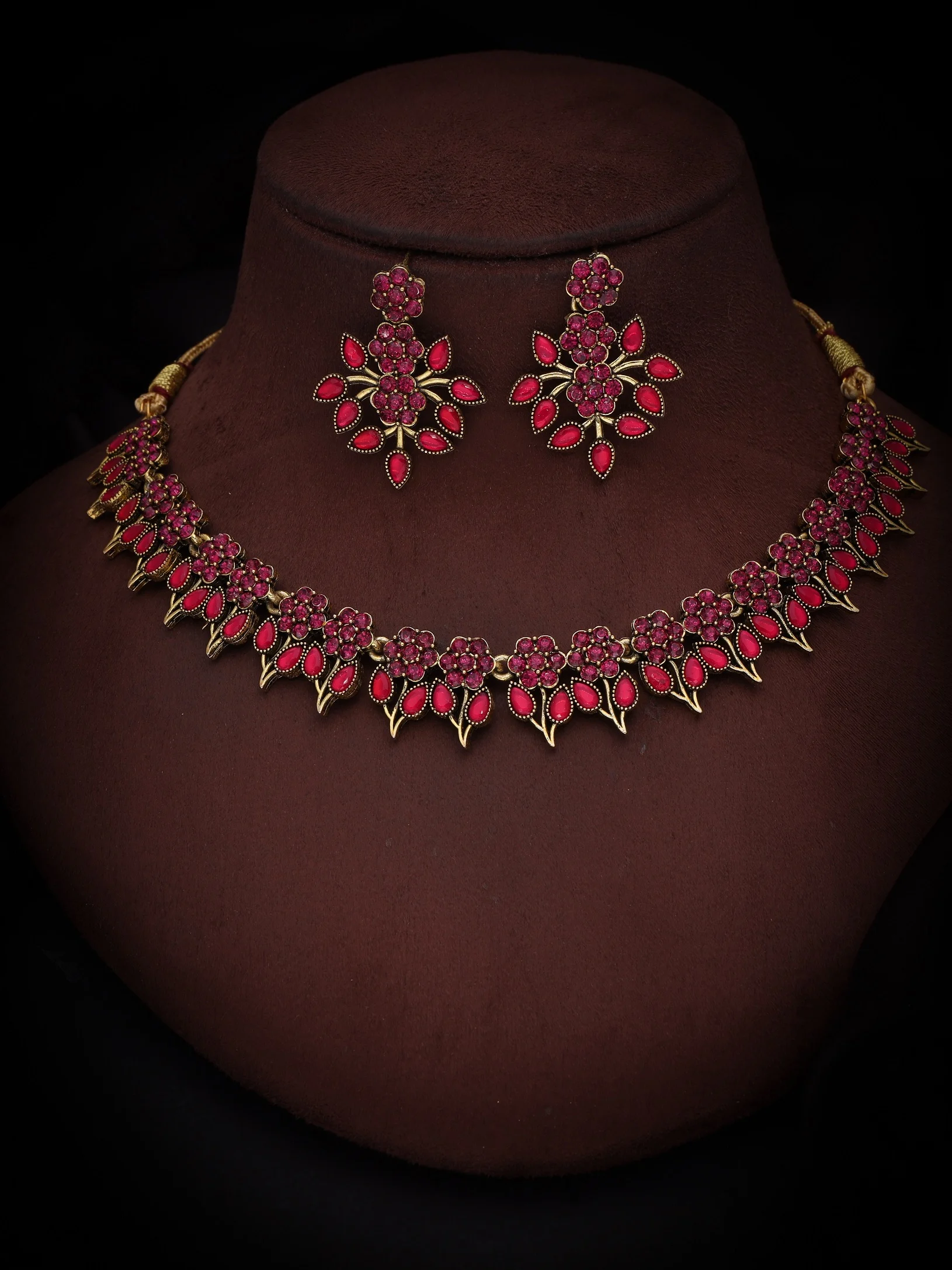 Blush Pink Necklace Set - Image 3