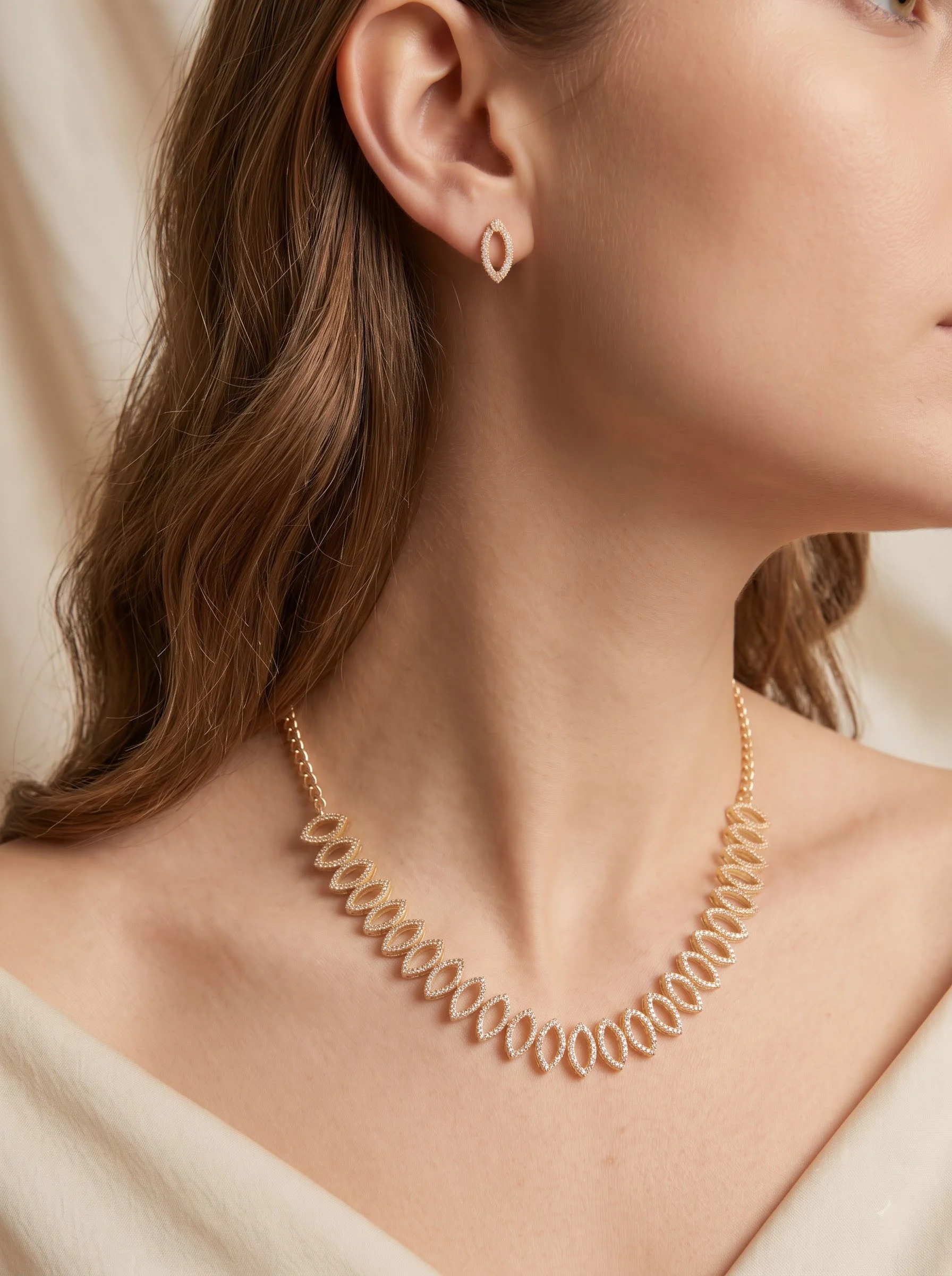Cream Leaf Necklace Set
