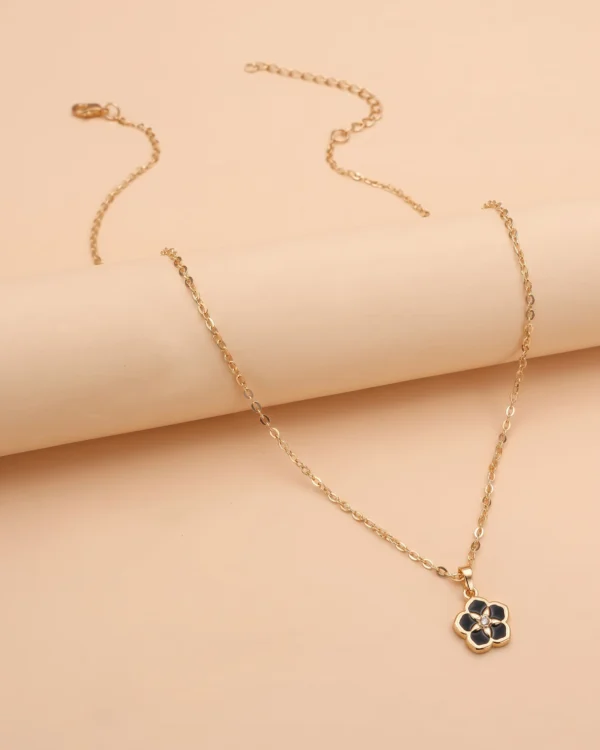 Small Flower chian Pendant