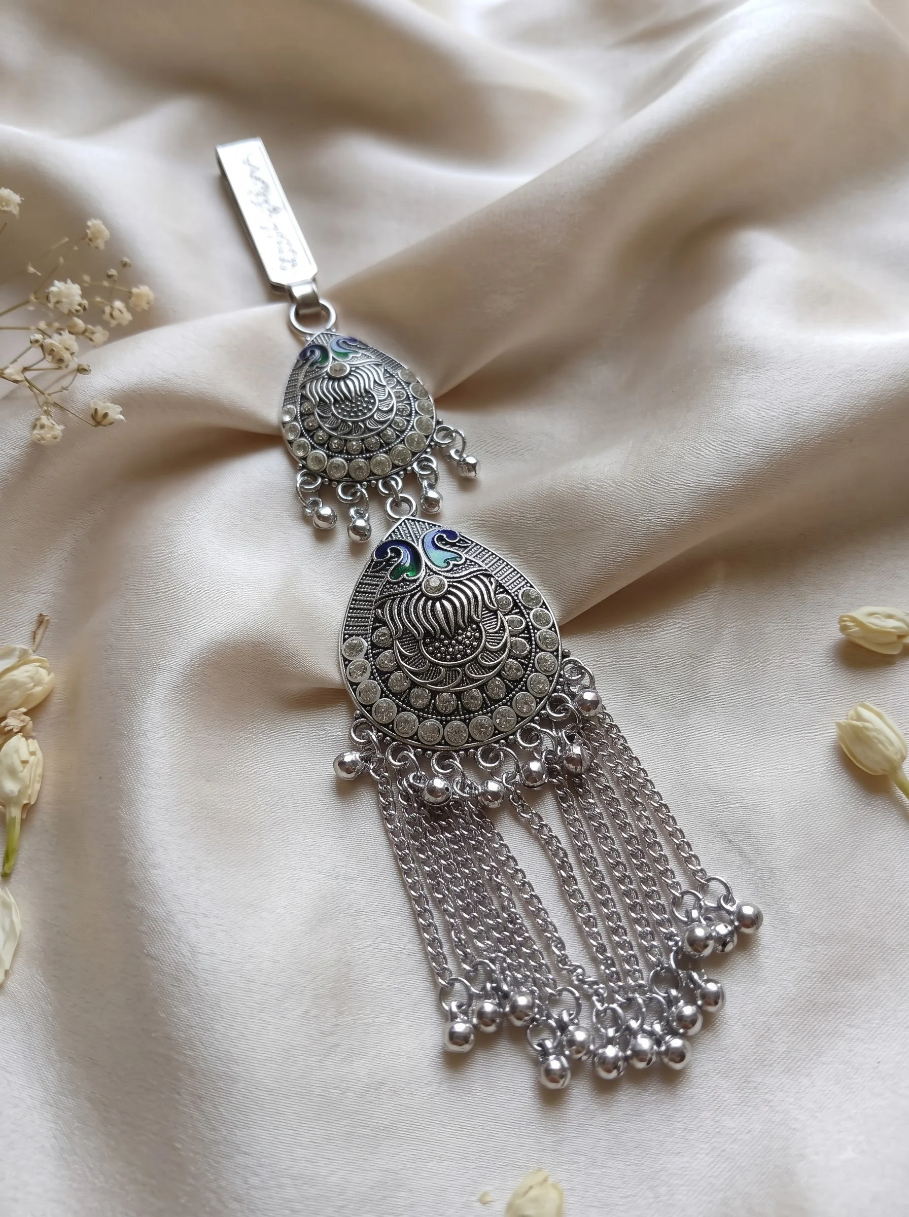 Silver Peacock Teardrop Saree Challa - Image 5