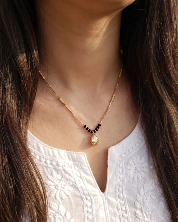 Black Bead Pendant Necklace