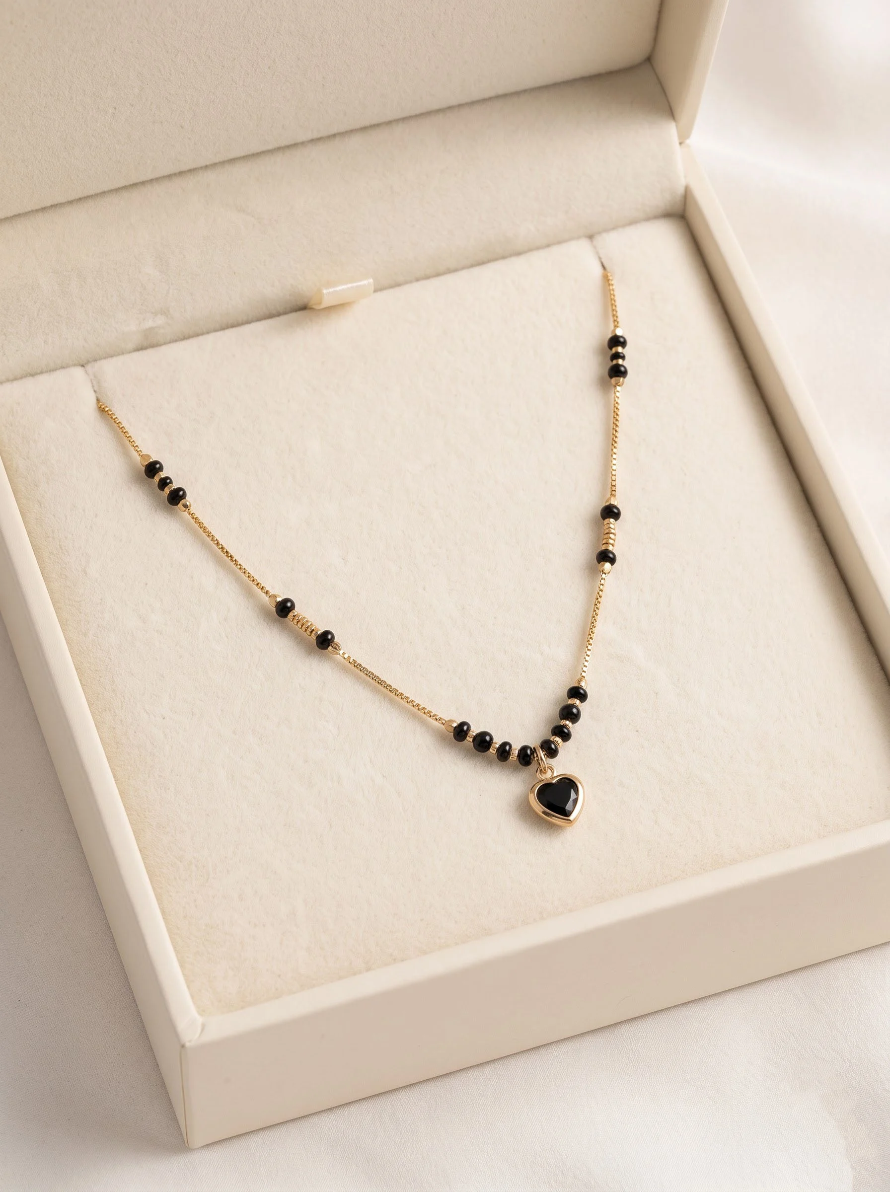 Black Stone Heart Necklace - Image 5