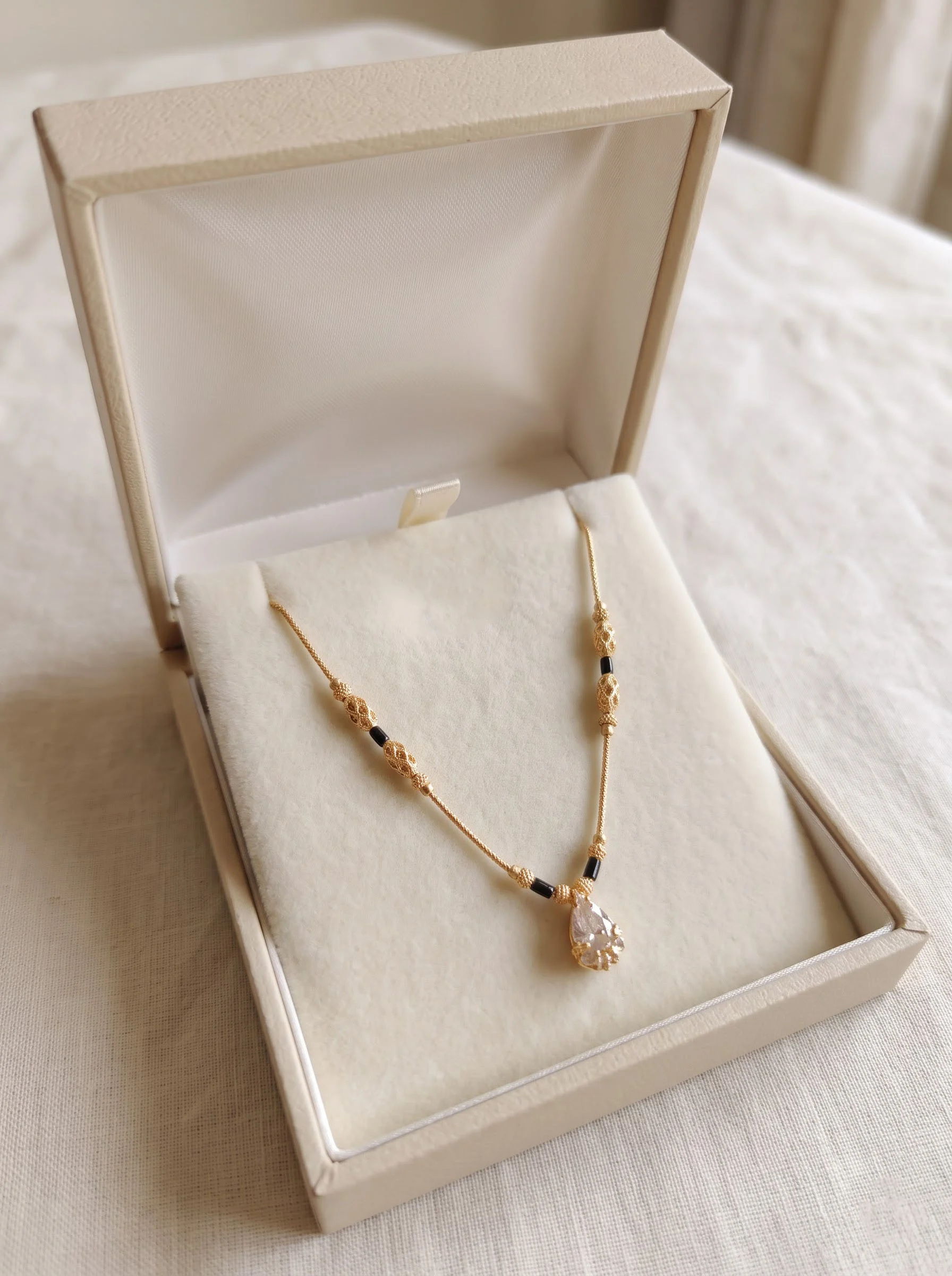 Gold Crystal Teardrop Necklace - Image 5