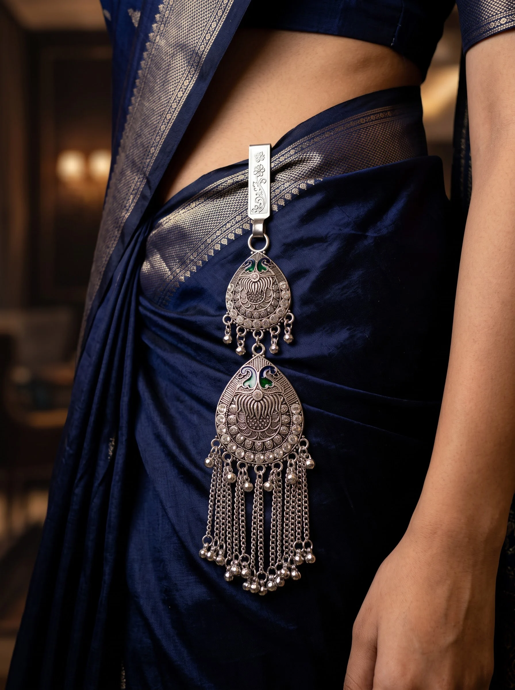 Silver Peacock Teardrop Saree Challa